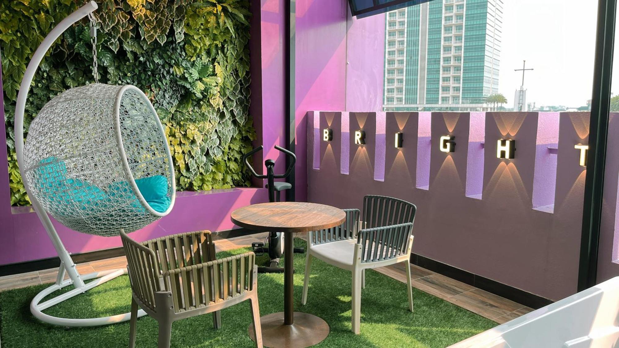 Oak Tree Urban Hotel Jakarta Exterior foto