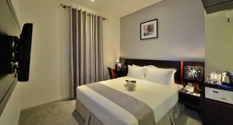Oak Tree Urban Hotel Jakarta Exterior foto